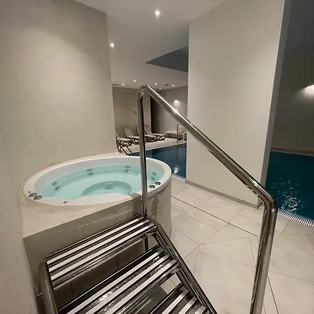 Zakrecona Fala Let's Sea Гонски